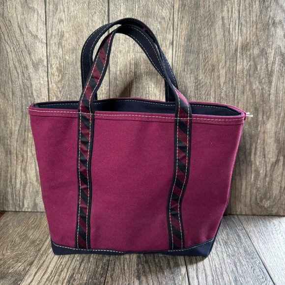 L.L. Bean Handbags - Vintage LL Bean 1980s USA Made All Weather Canvas Tote Bag 13"x12.5" Zip Closure